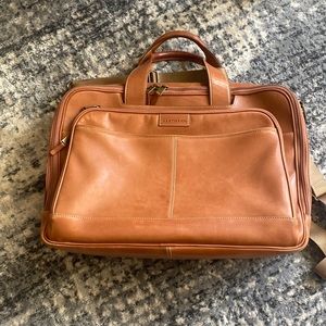 HARTMANN TAN LEATHER EXPANDABLE BRIEFCASE LAPTOP CARRY-ON W/ STAP
